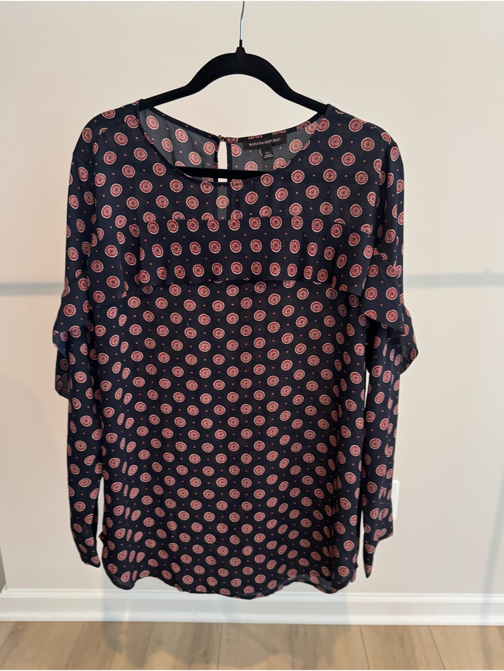 Banana Republic Navy Blouse with Red Dot Medallion Print Size XL NWT
